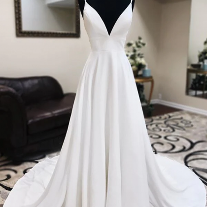 A Line V Neck White Wedding Dresses With Lace..