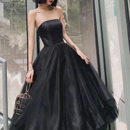 Black Strapless Tulle Puffy Homecoming Dress Ankle..