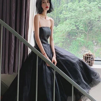 Black Strapless Tulle Puffy Homecoming Dress Ankle..
