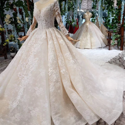 Gorgeous Long Sleeves Ball Gown Wed..