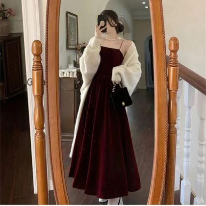 Chic A Line Spaghetti Straps Burgundy Satin Beaded Short Homecoming Dress 17th Birthday Outfits C5685 main image 1