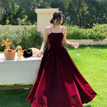 Modest Mermaid Spaghetti Straps Burgundy Sequin Formal Gown 23rd Birthday Dress Prom Dresses 20th Birthday Outfits W0356