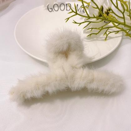Winter Faux Fur Hair Claw Elegant Acrylic Hairpins..