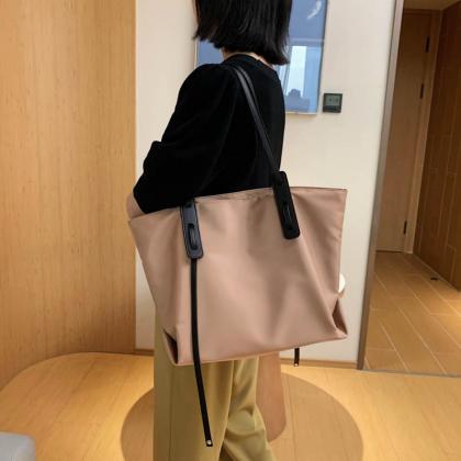 Fashion Trendy People With The Same Paragraph Tote..