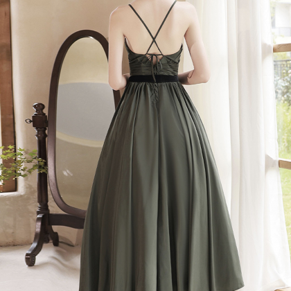 Green V-neck Satin Short Prom Dress Homecoming..