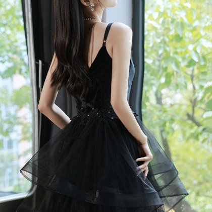 Black V-neck Tulle Long Prom Dress A-line Evening..