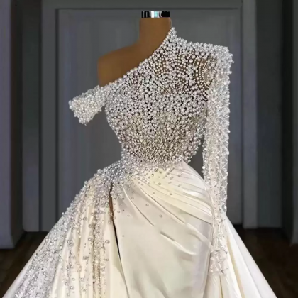 Luxurious Pearls Beading Wedding Dress White One..