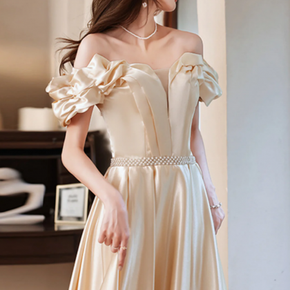 Light Champagne Satin Sweetheart Beaded Party..