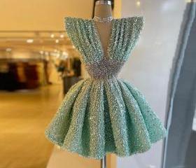 In Fashion Luxury Party Dresses V Neck Sleeveless Sequins Sparkly Short Mini Length Women Evenin ...
