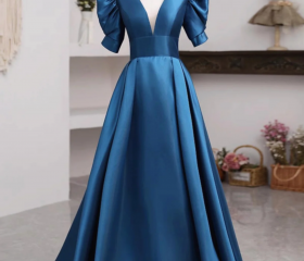 Long Peacock Blue Sleeveless Wool Dress