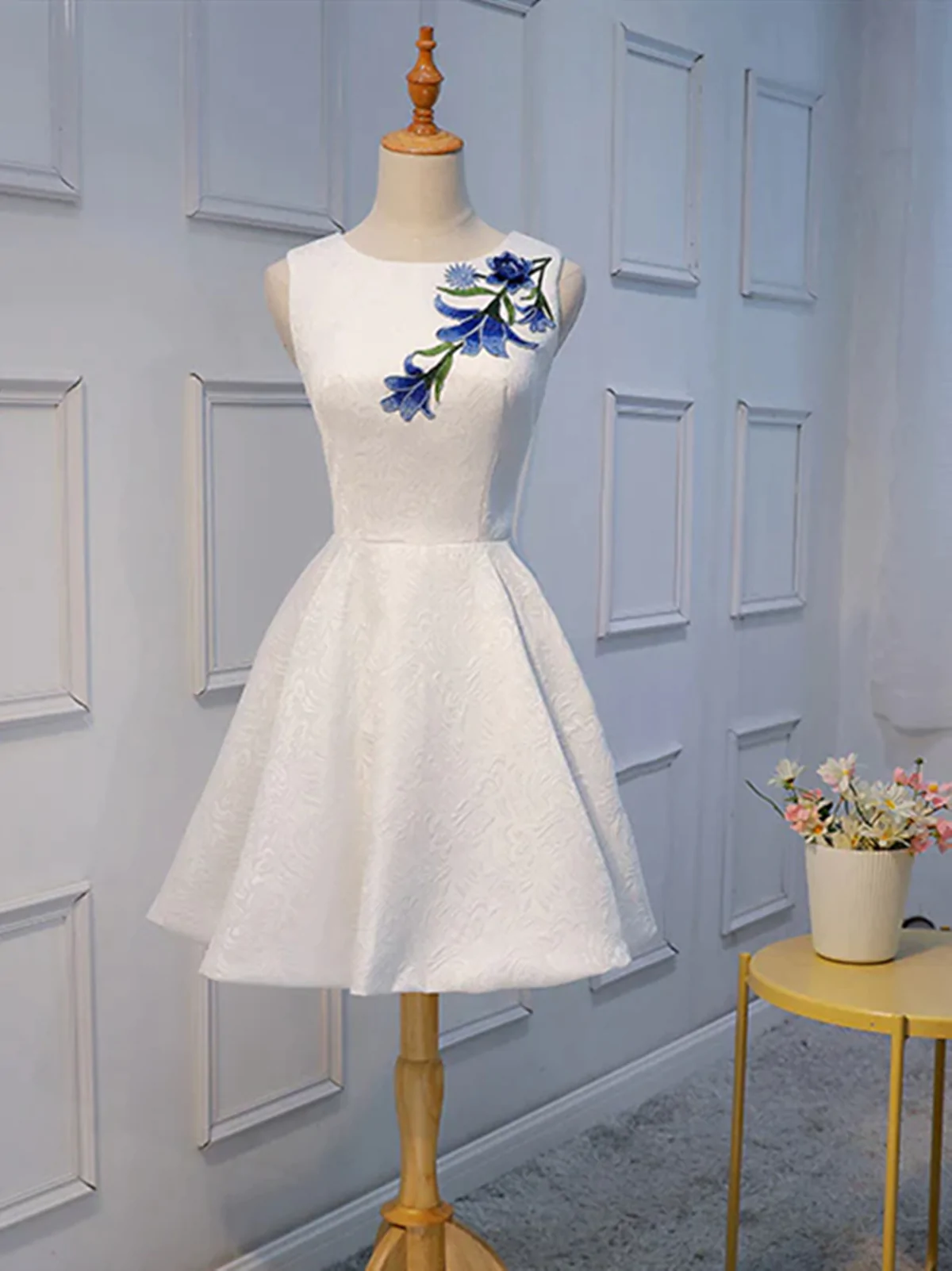 Short White Lace Floral Prom Dresses, Short White Lace Floral Formal Homecoming  Dresses on Luulla