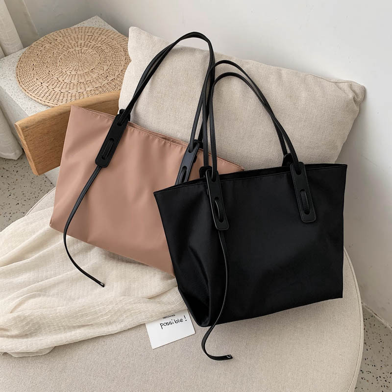 Fashion Trendy People With The Same Paragraph Tote Bag Women's Korean Casual Commuter Large-capacity Single Shoulder Bag