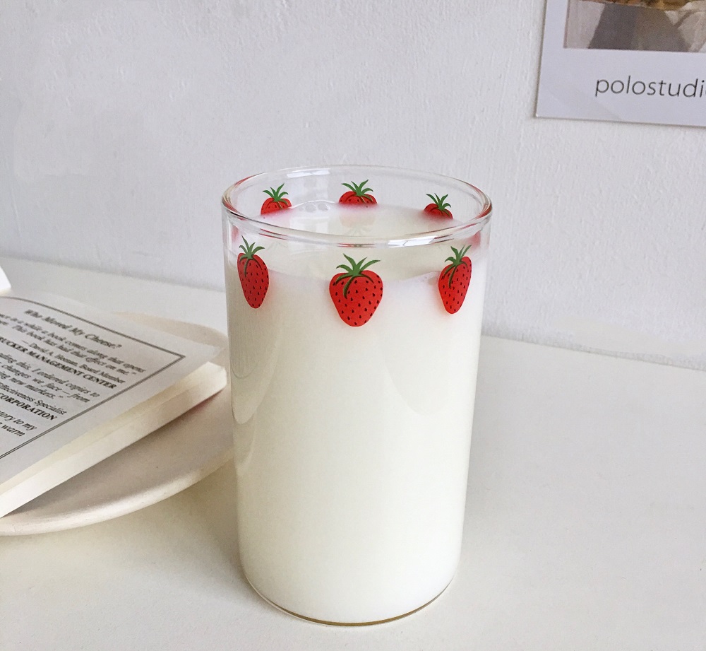 300ml Strawberry Cute Glass Cup With Straw Creative Transparent Water Cup Student Milk Heat Resistant Glass