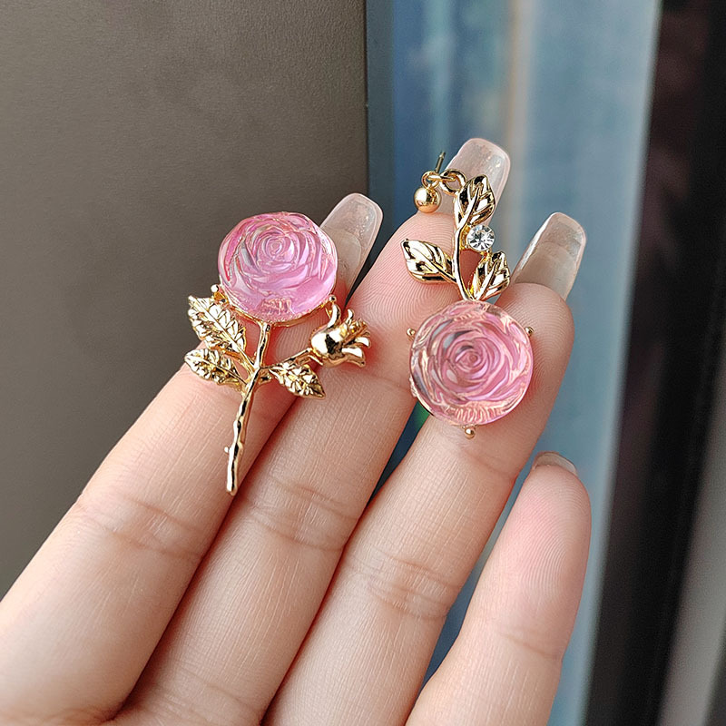 2023 Cherry Pink Crystal Rose Earrings For Women Asymmetric Design Long Style Temperament Earrings French Vintage Jewelry