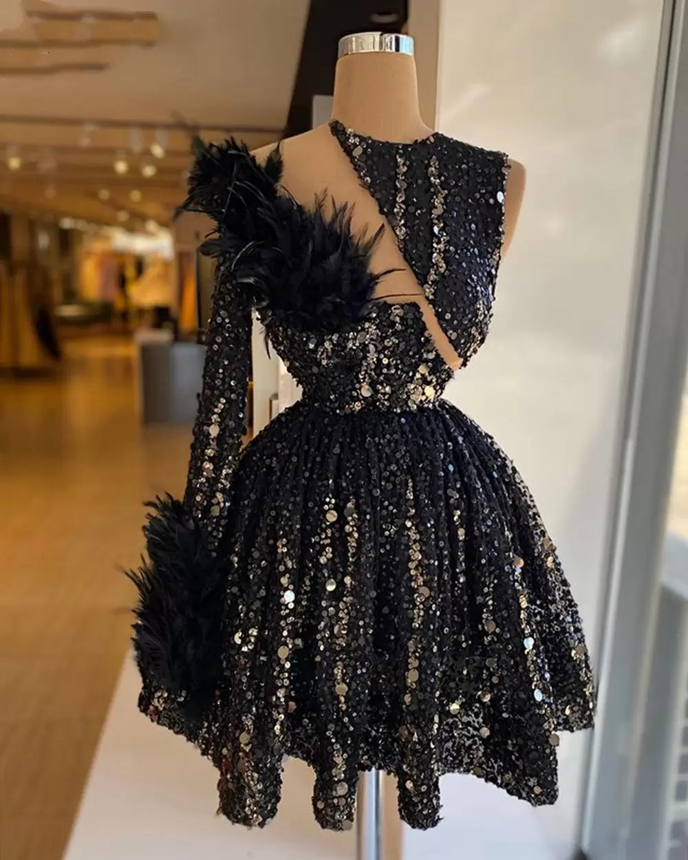 Black Short Prom Dresses Sexy Single Long Shoulder Sleeve Ruffles Feather Mini African Womenluxury Sequined Sparke Cocktail 2023