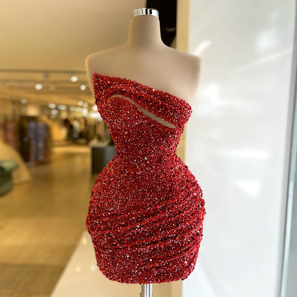 Sparkle Cocktail Dresses 2023 Sequin Burgundy Strapless Evening Party Dress Sleeveless Sexy Sheath Luxury Mini Pageant Gowns