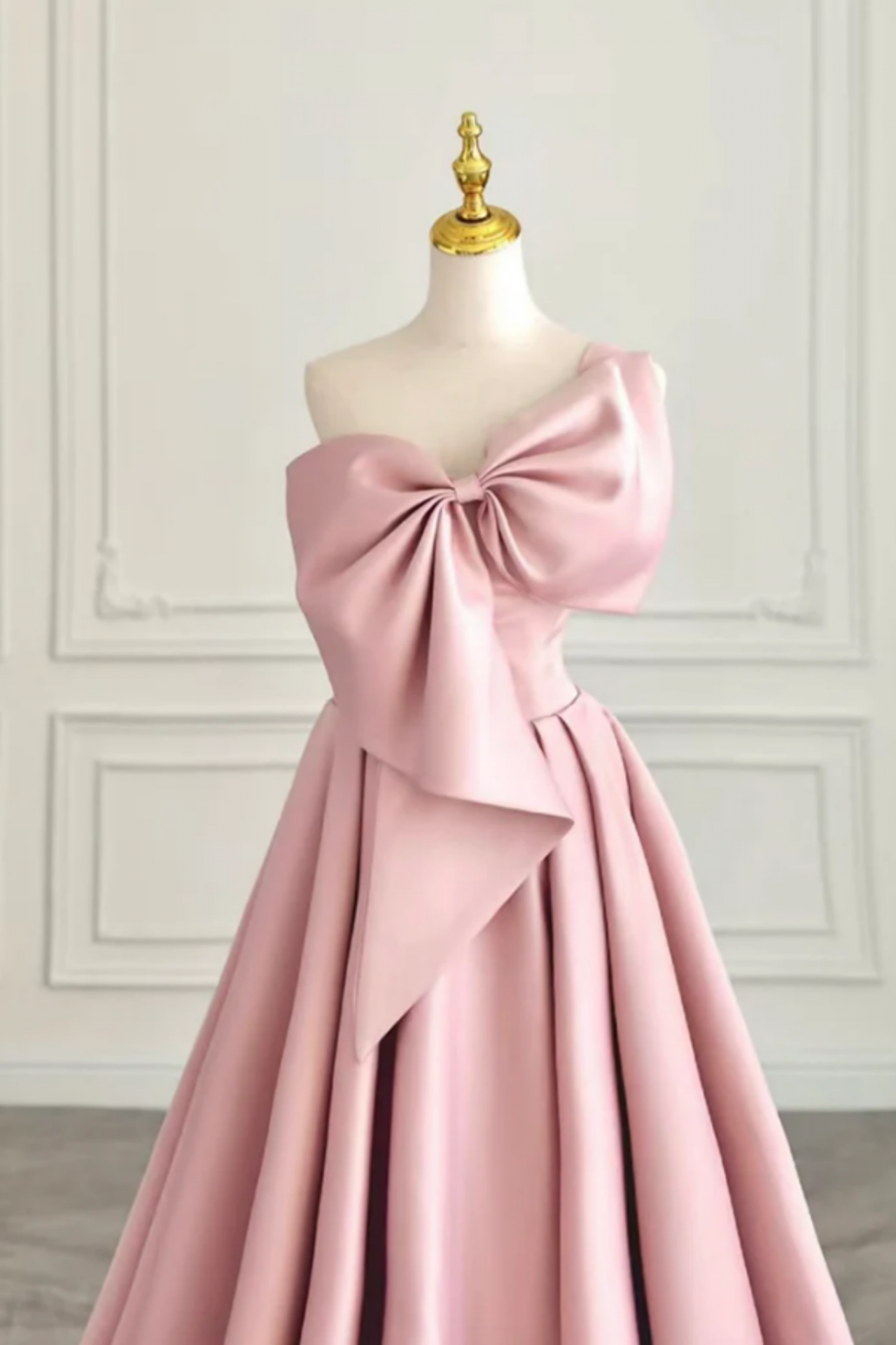 Elegant A Line Sweetheart Pink Sequin Long Prom Dress main image 1