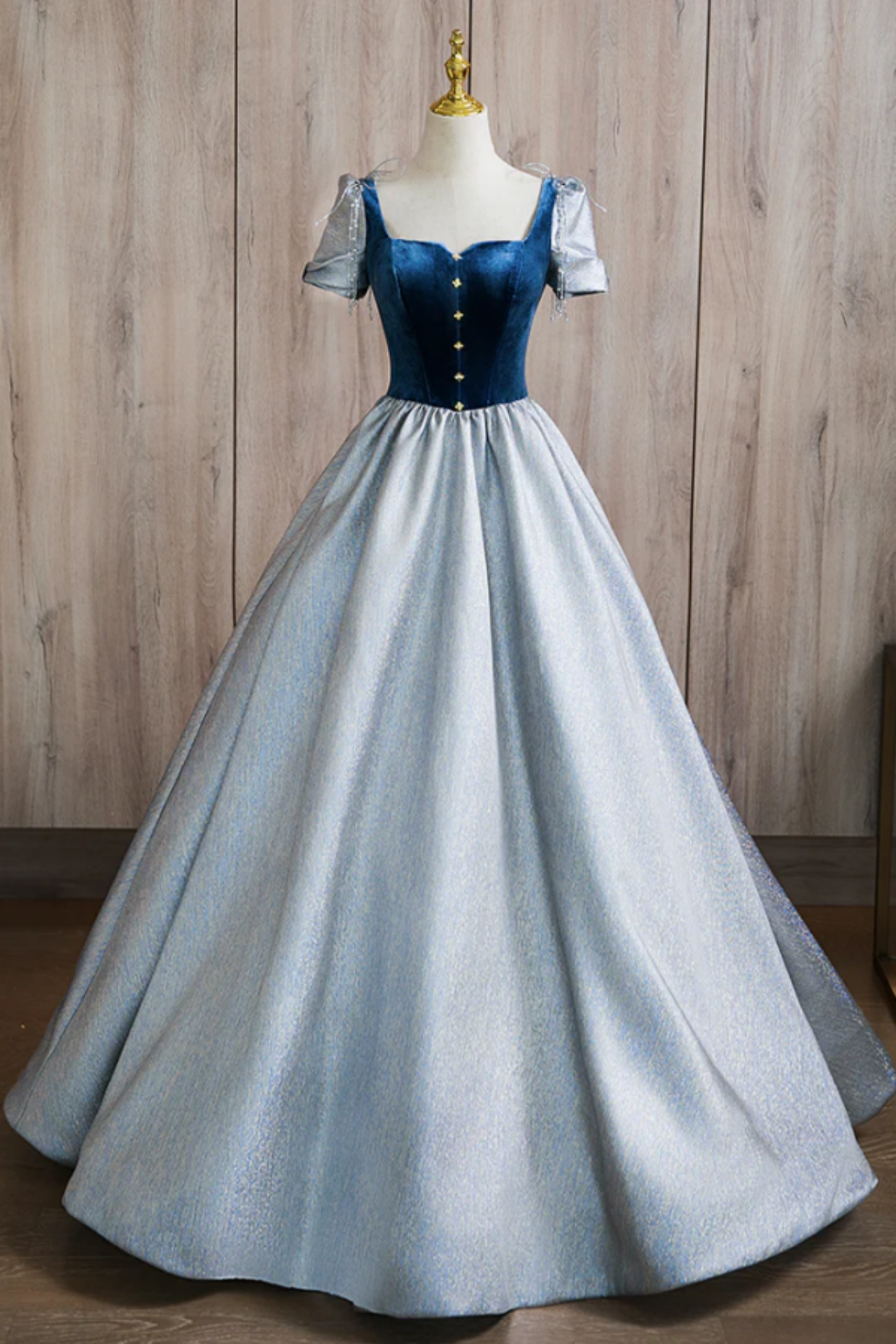 anarkali dress Ready To Wear Gown Christmas Tree Dress Up Size:US 14 / UK 18 / EU 44 Collection:Octavia