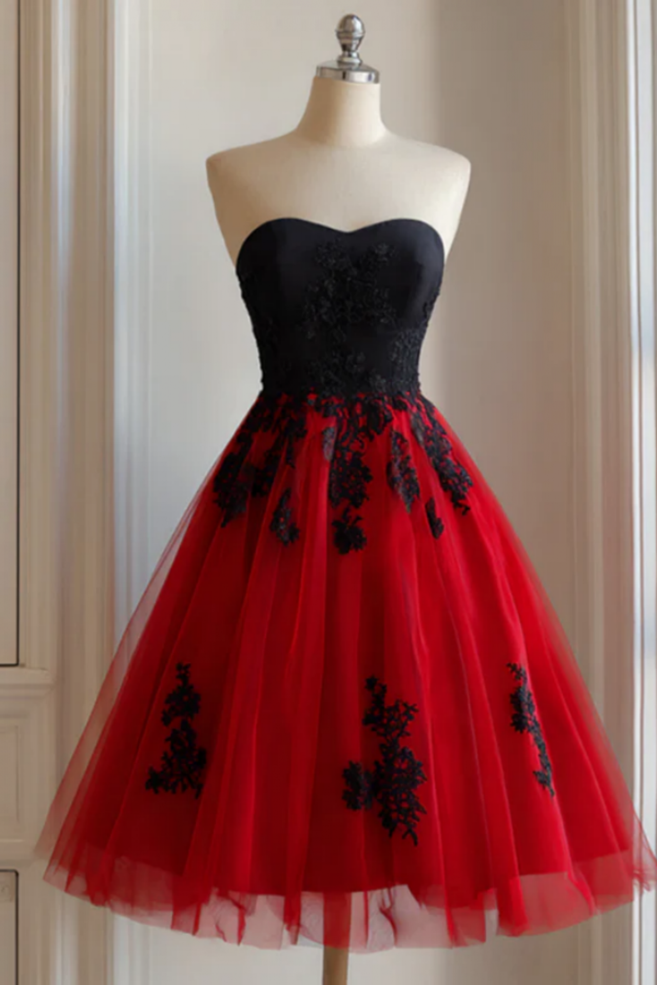 A Line Black And Red Sweetheart Party Dress, Short Tulle Lace Homecoming Dress