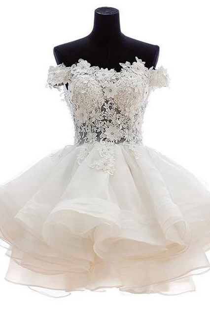 Exquisite Tulle Off-the-shoulder Neckline Ball Gown Homecoming Dresses With Appliques