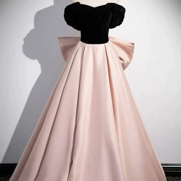 Burgundy Satin Formal Dresses A-Line V-Neck Straps Long Stretch Satin Formal Dresses With Split