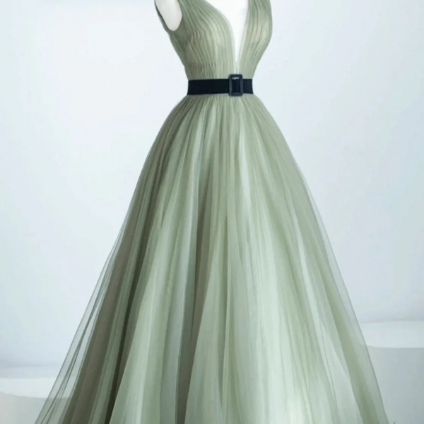 Hunter Green V-neckline Tulle with Lace Applique Party Dress, Green Evening Dress