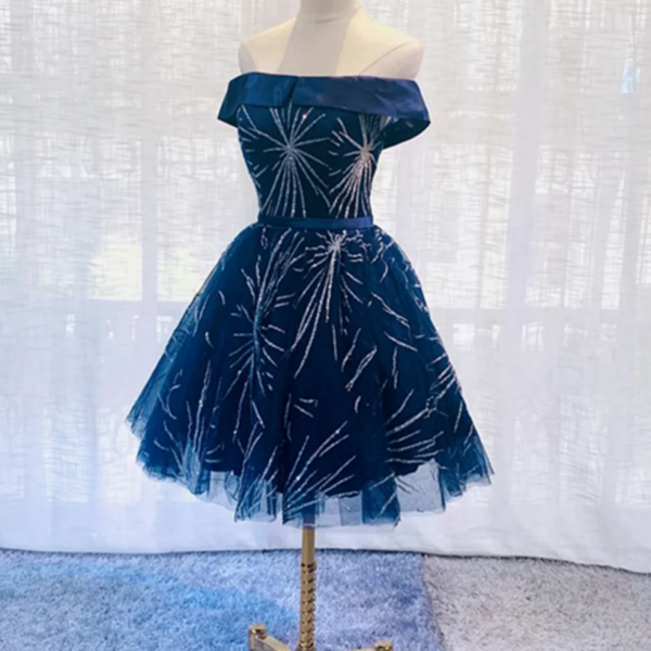 Gentle Keyhole Strapless Mermaid Mini Homecoming Dress