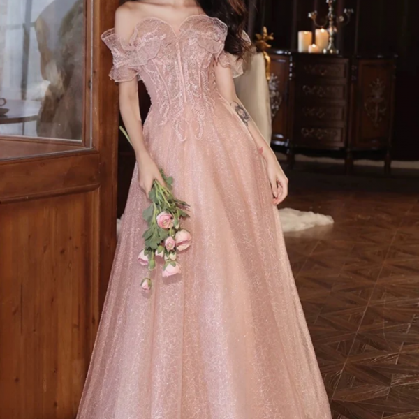 A-Line/Princess Off-The-Shoulder Floor-Length Prom Dresses With Appliques