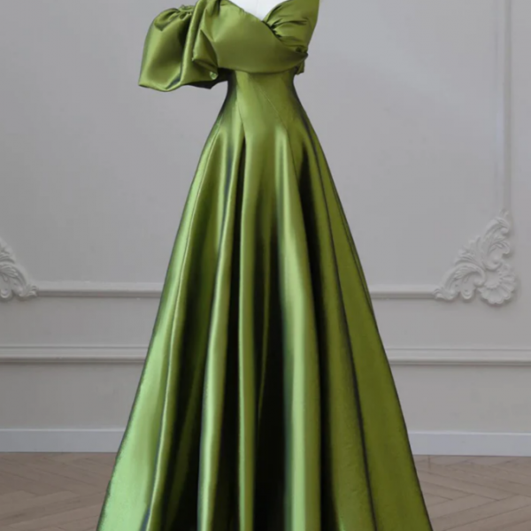 Unique design Dark Green Long A Line Sweetheart Prom Dress With Bow main image 1