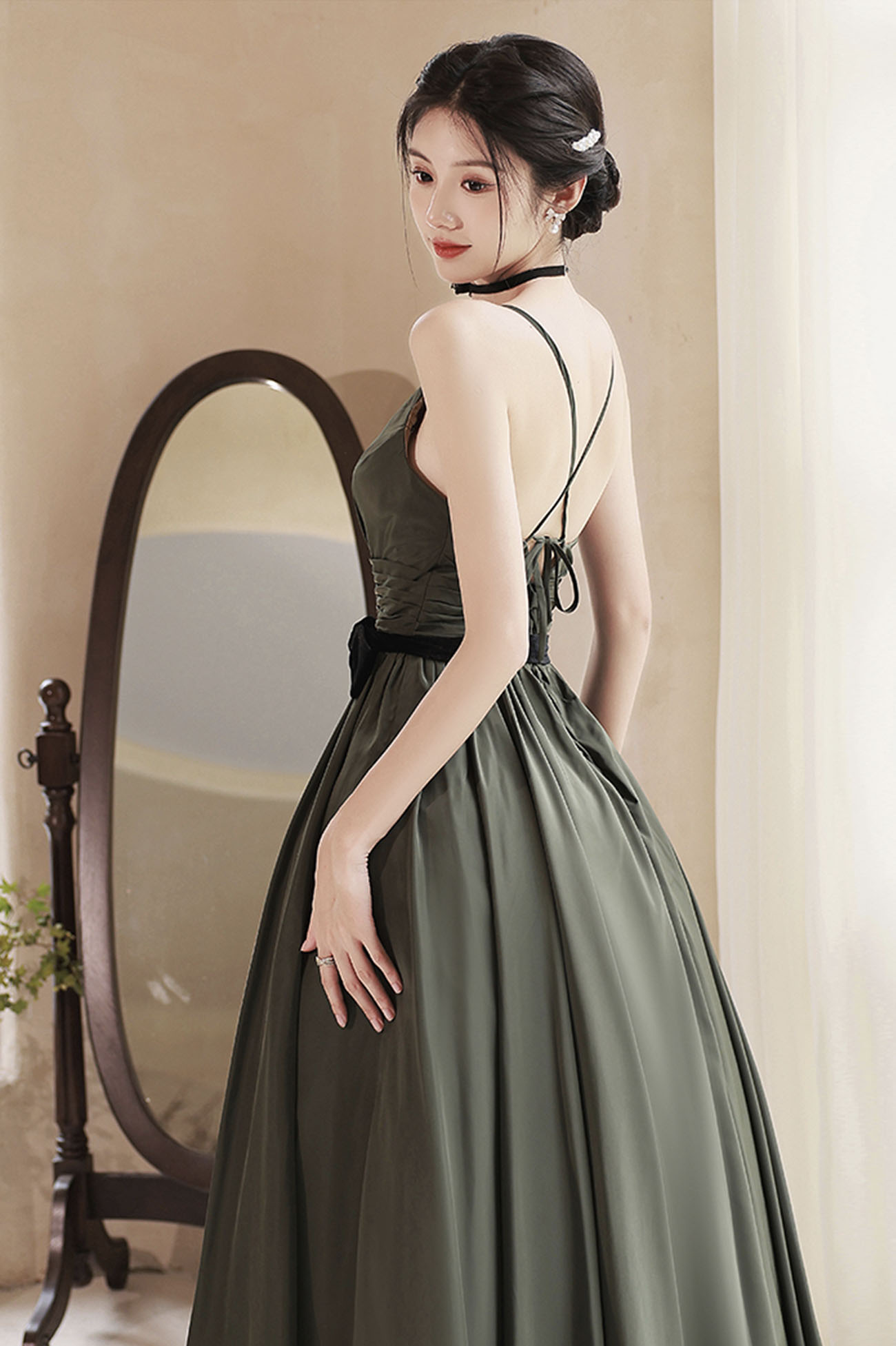 A Line Simple V Neck Green Short Prom Dresses, Short Green V Neck Formal Homecoming Evening Dresses main image 1