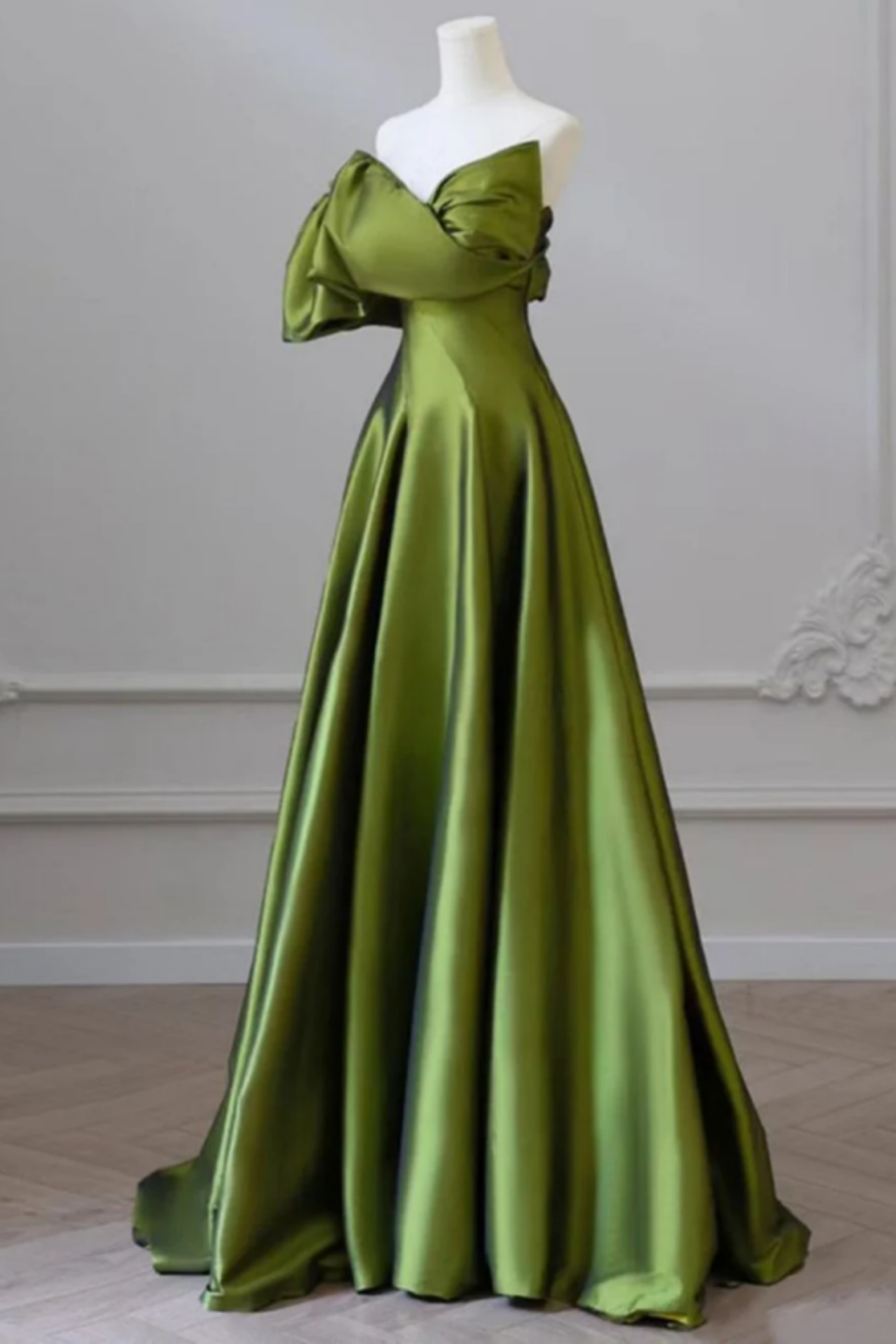 Green Off The Shoulder Long Sleeves A-Line Ball Dress